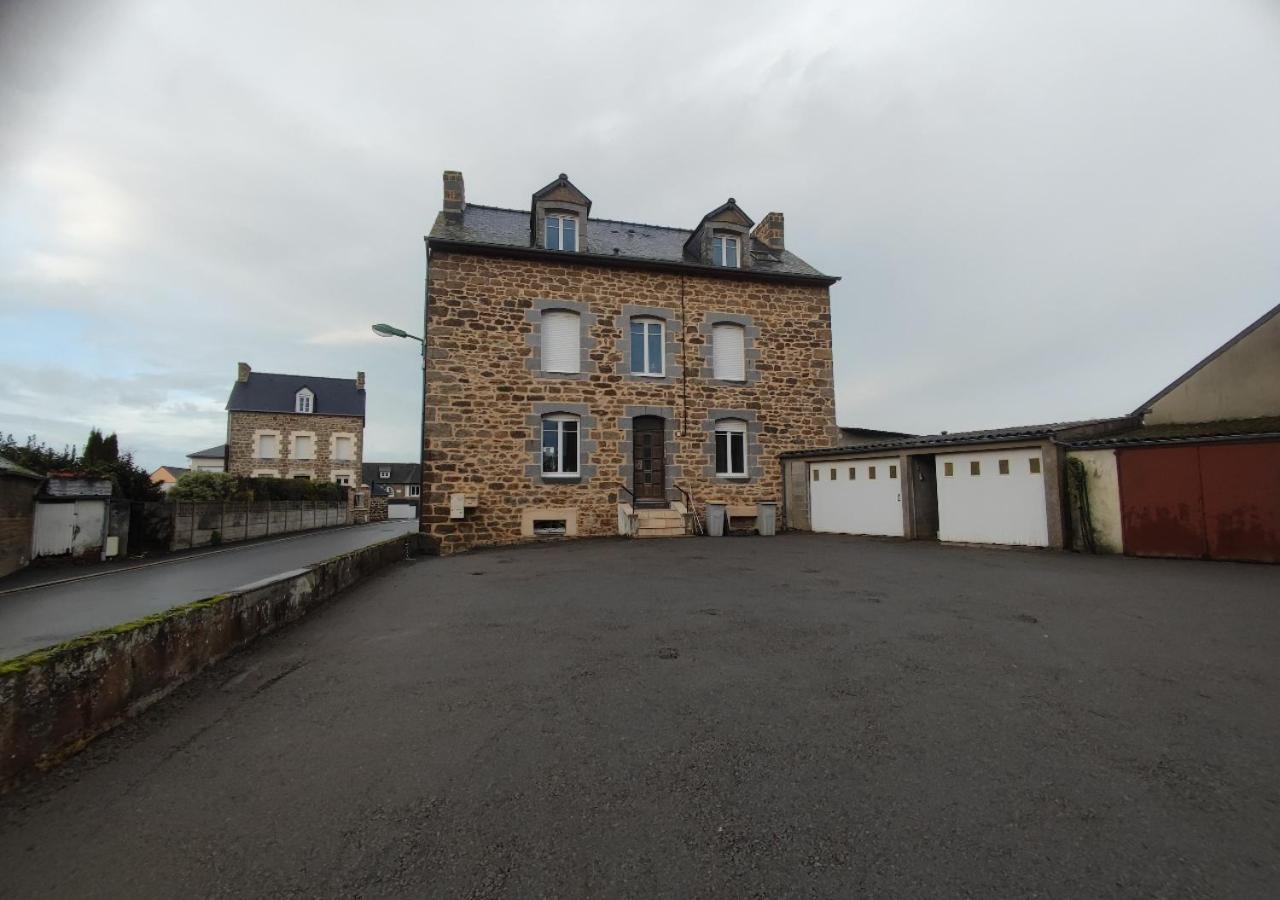 Le Petit Melorien Leilighet Saint-Méloir-des-Ondes Eksteriør bilde